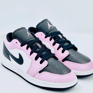 Jordan 1 Low Light Arctic Pink (GS) Nike